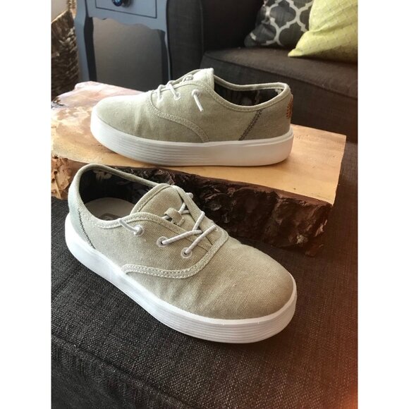 Boys Hey Dude Conway youth tan size 1 - Picture 1 of 7